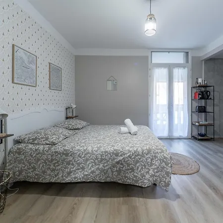 L'Annexe Gannat - Appartements En Centre Ville Exterior photo